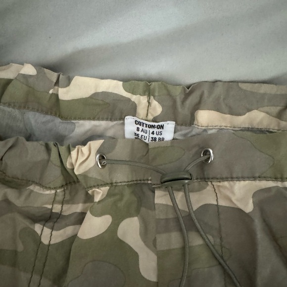 Cotton On Jordan cargo pants camouflage - Picture 3 of 4